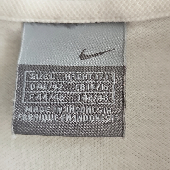 2/$20 Nike - Women's White Polo Shirt - Size Large - Picture 4 of 4